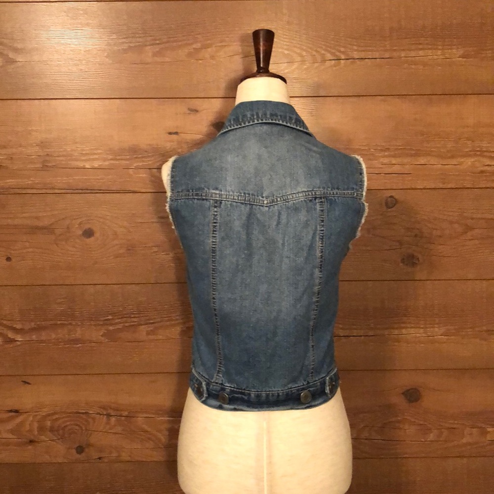 Mossimo Suppy Co. sz XS denim vest - Picture 4 of 13
